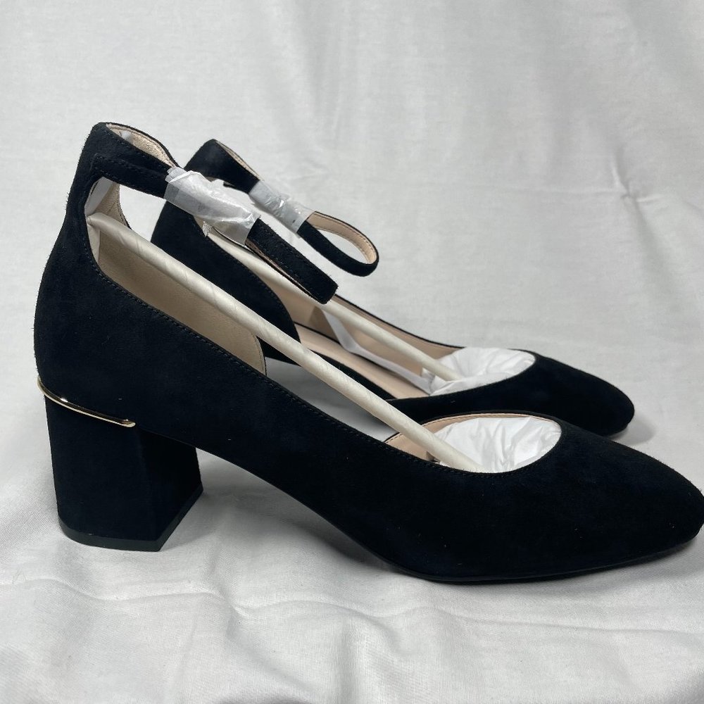 NIB Cole Haan Warner Grand Suede Closed Toe Ankle Strap Classic Pumps, sz 9